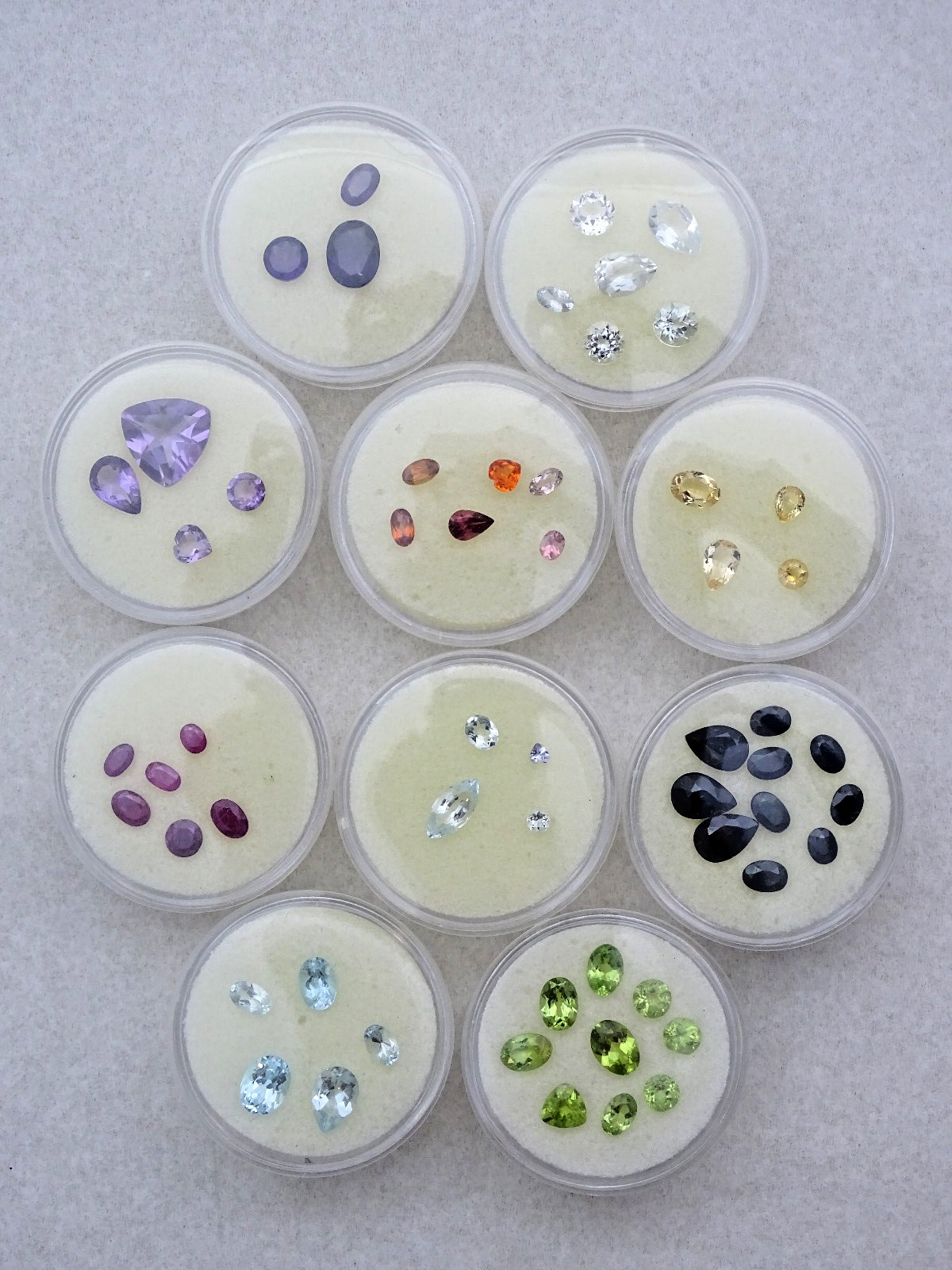 (10) ASSORTED COLORED STONES / FEDEX FREE SHIPPING