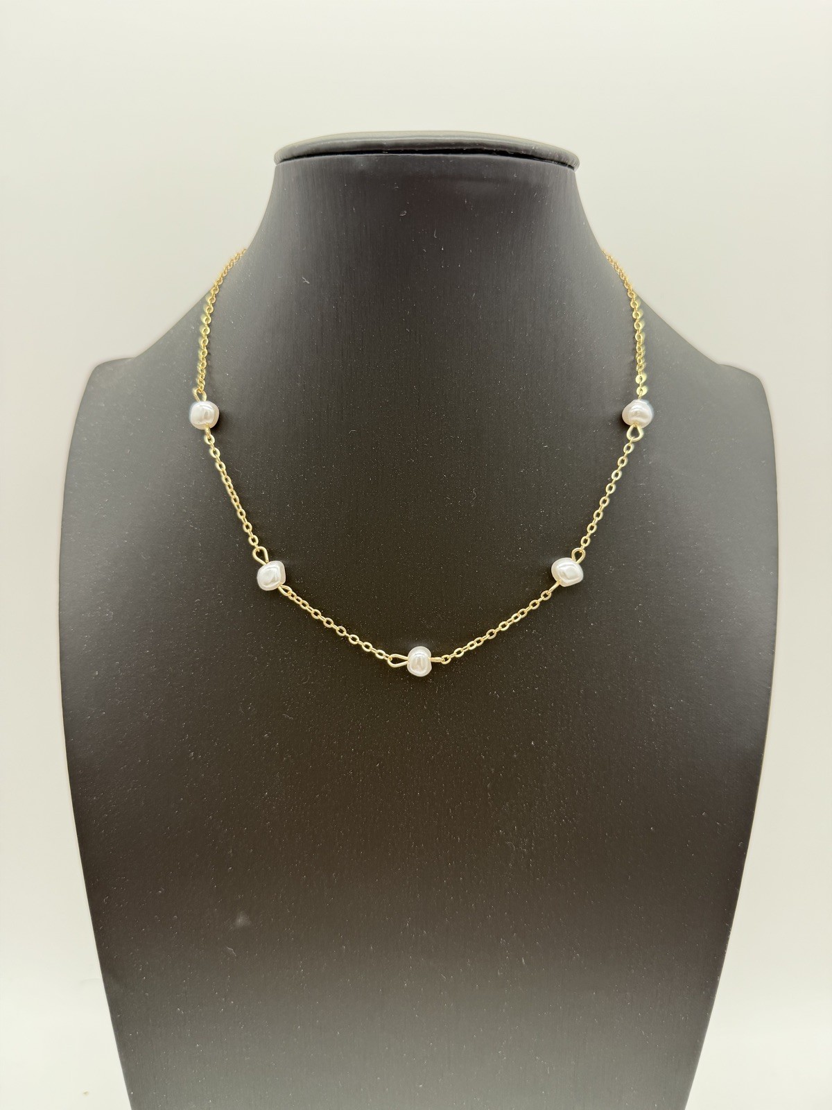 Minimalism Pearl Golden Chain Necklace Elegant Daily Jewelry