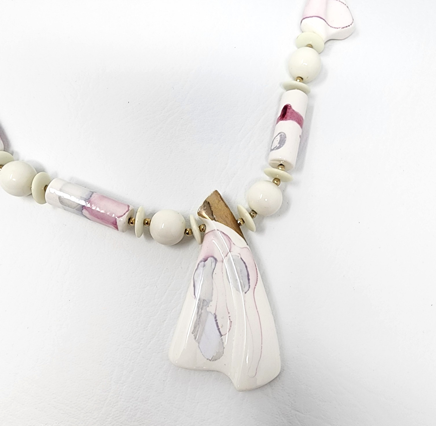 Vtg 80s Japan Hand Painted Pink Watercolor Ceramic Necklace Chunky Statement 30″