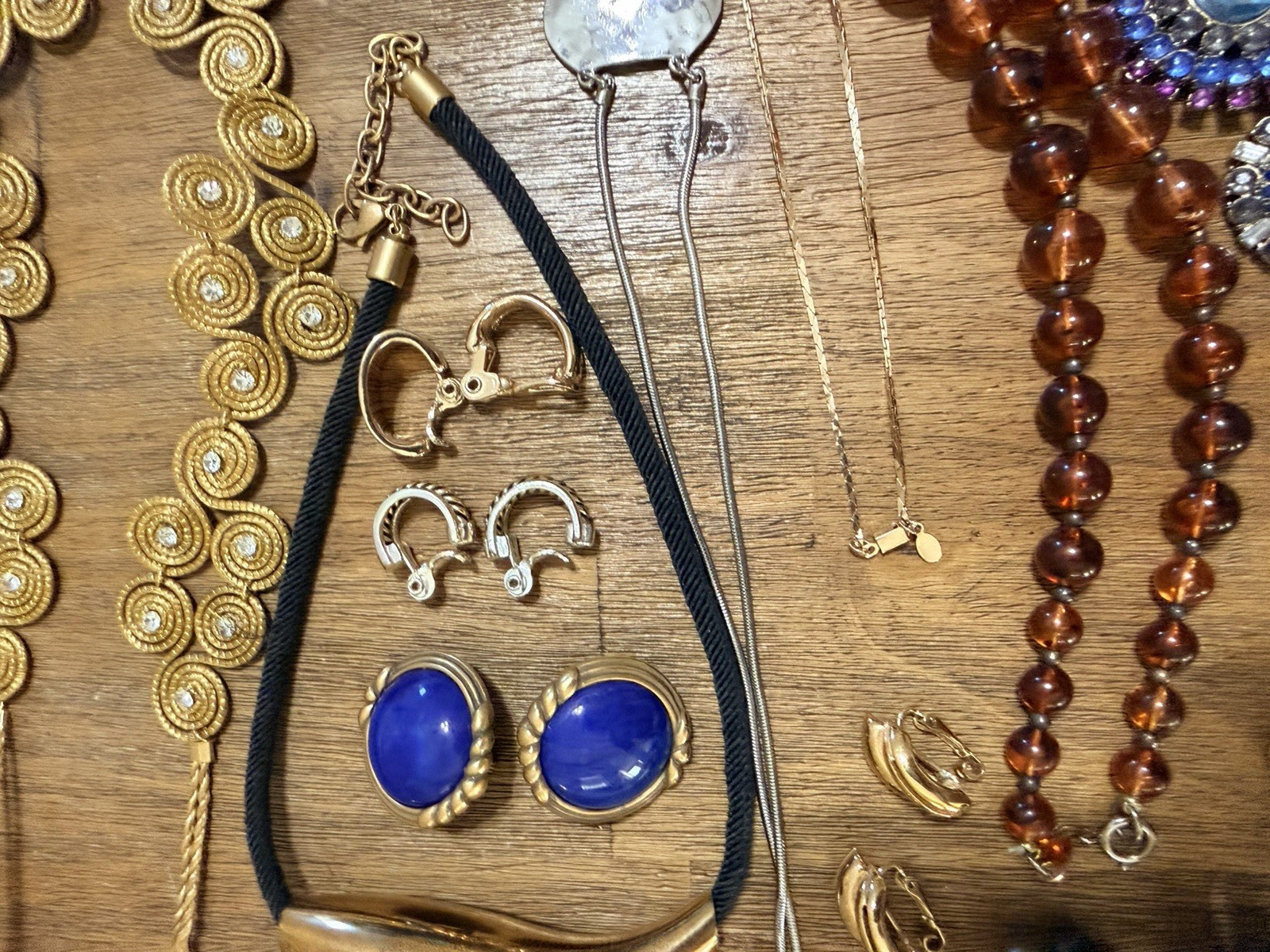 Vintage Modern Costume 99 Pieces Jewelry Lot Signed Necklace Earrings Broach