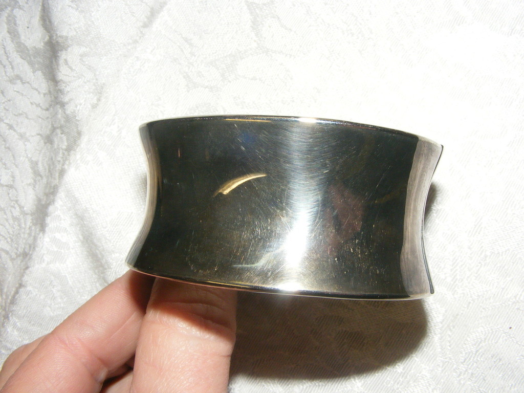 Vintage Silvertone Cuff Bracelet with Open Hinge