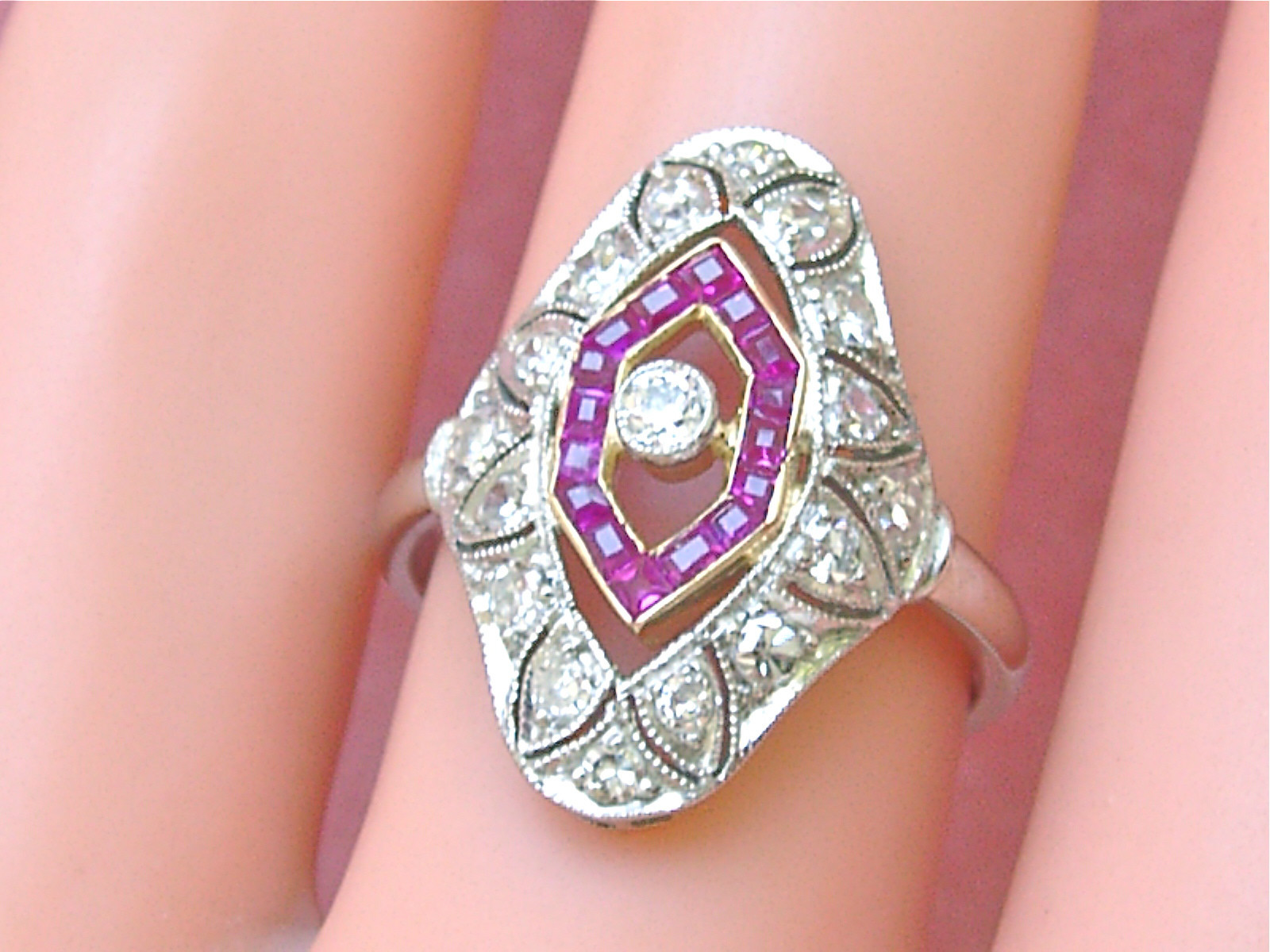 ANTIQUE ART DECO .65ctw DIAMOND RUBY PLATINUM COCKTAIL RIGHT-HAND RING 1930