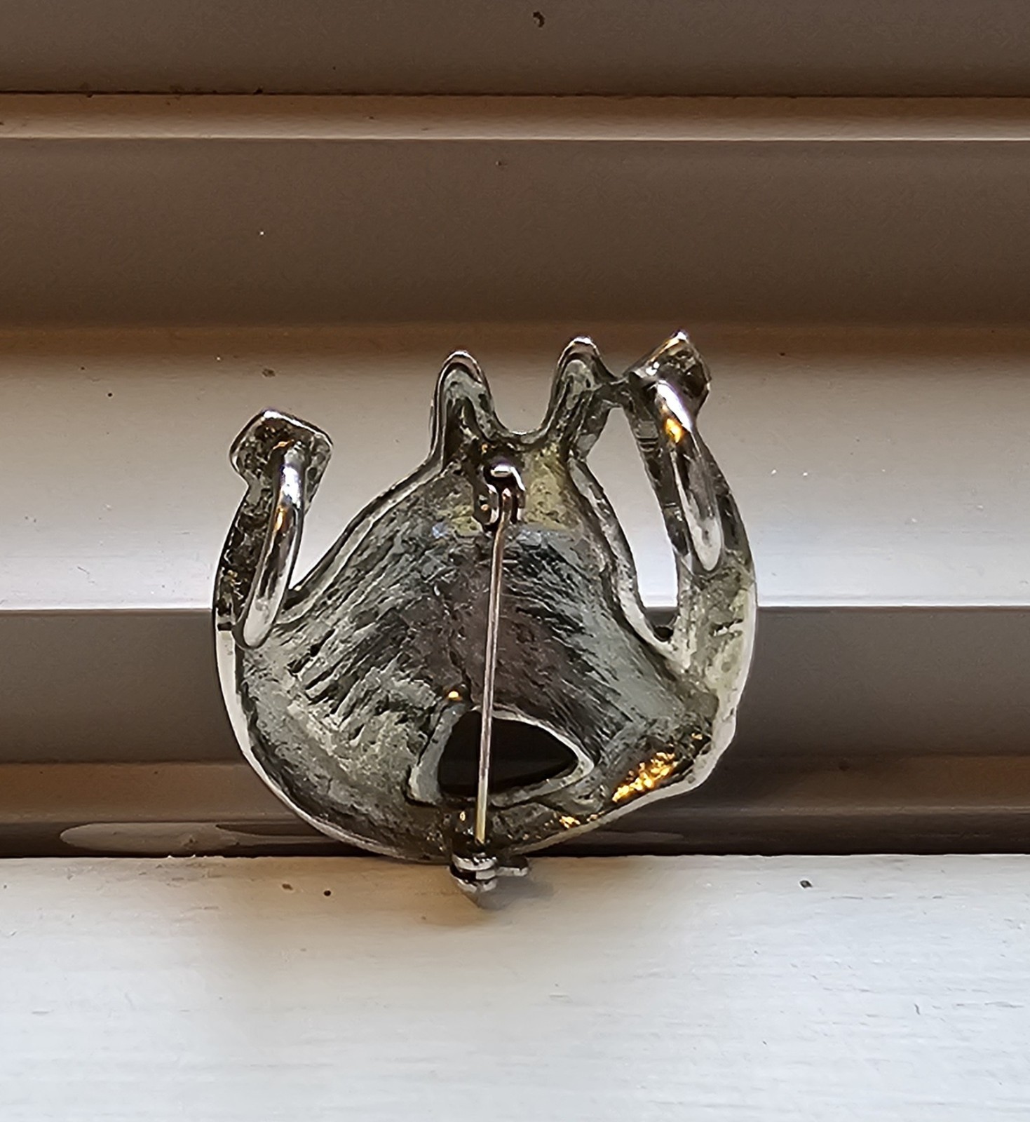 Horse Head in Horse Shoe Silver Toned Brooch Pin/Pendant Equestrian Jewelry VTG!
