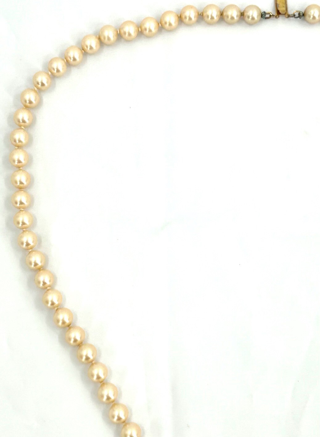 Vintage 1950’s Mid Century MCM Pearl Necklace – 16″ Long