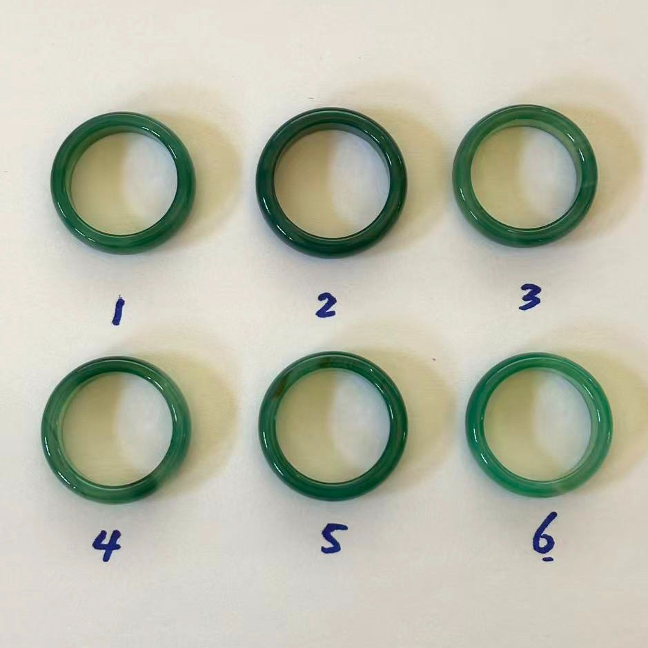 Natural Translucent Green Agate Band Rings, Width about 5-6mm, Size 7-8