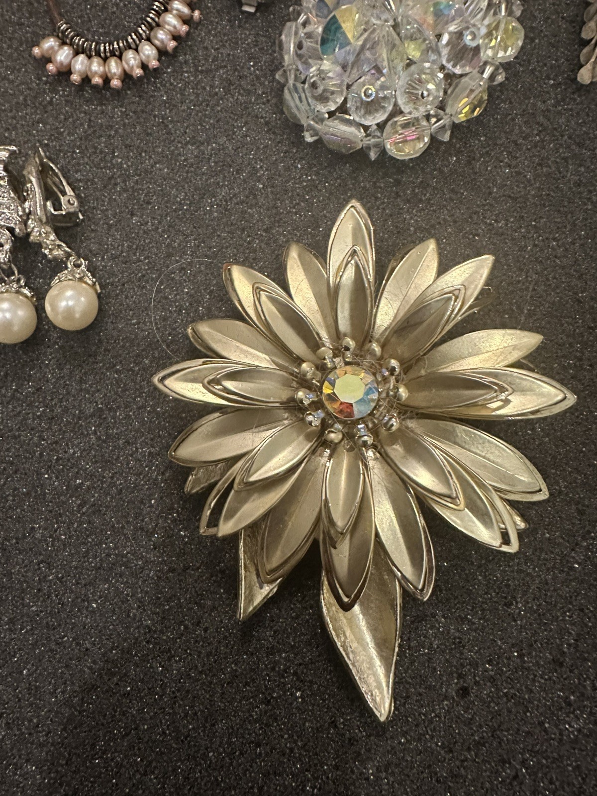 Vintage Estate Costume Jewelry Lot! Brooches and more!