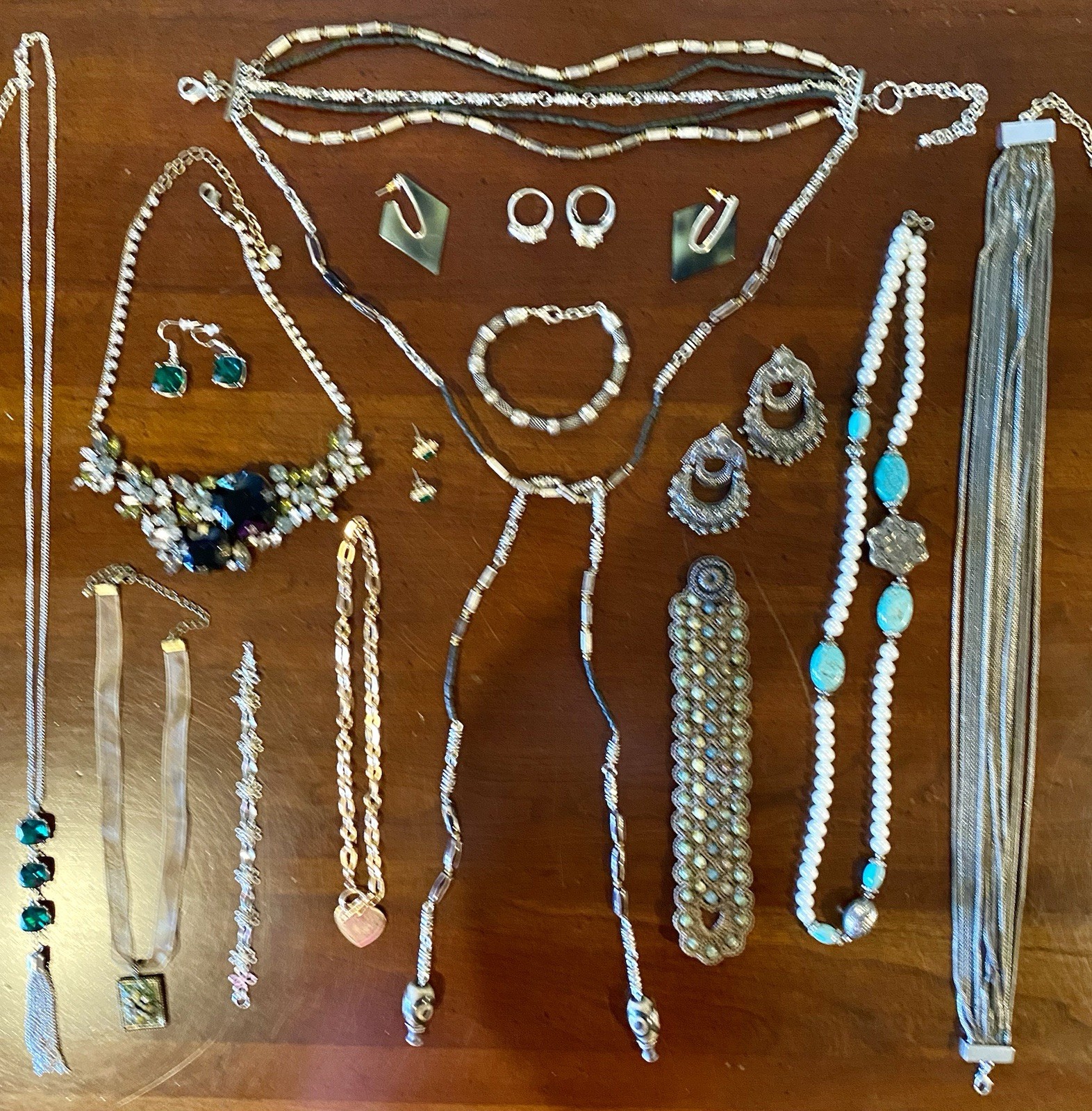 VTG – Modern Jewelry Bracelet Necklace Earring Rhinestone Faux Pearl Lot