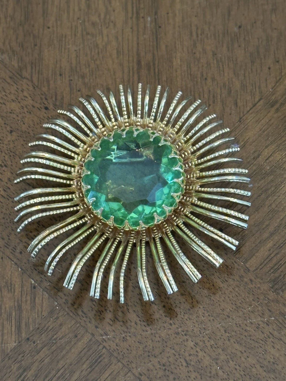 Vintage Mid-Century Lime Green Rhinestone Atomic Starburst Brooch Gold Tone Nice