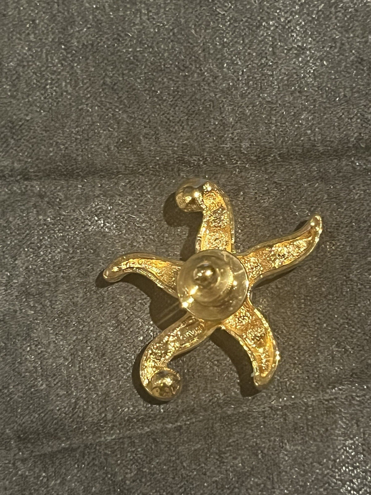 Vintage Avon Gold-Toned Starfish Lapel Pin/Brooch Faux Pearls, Rhinestones