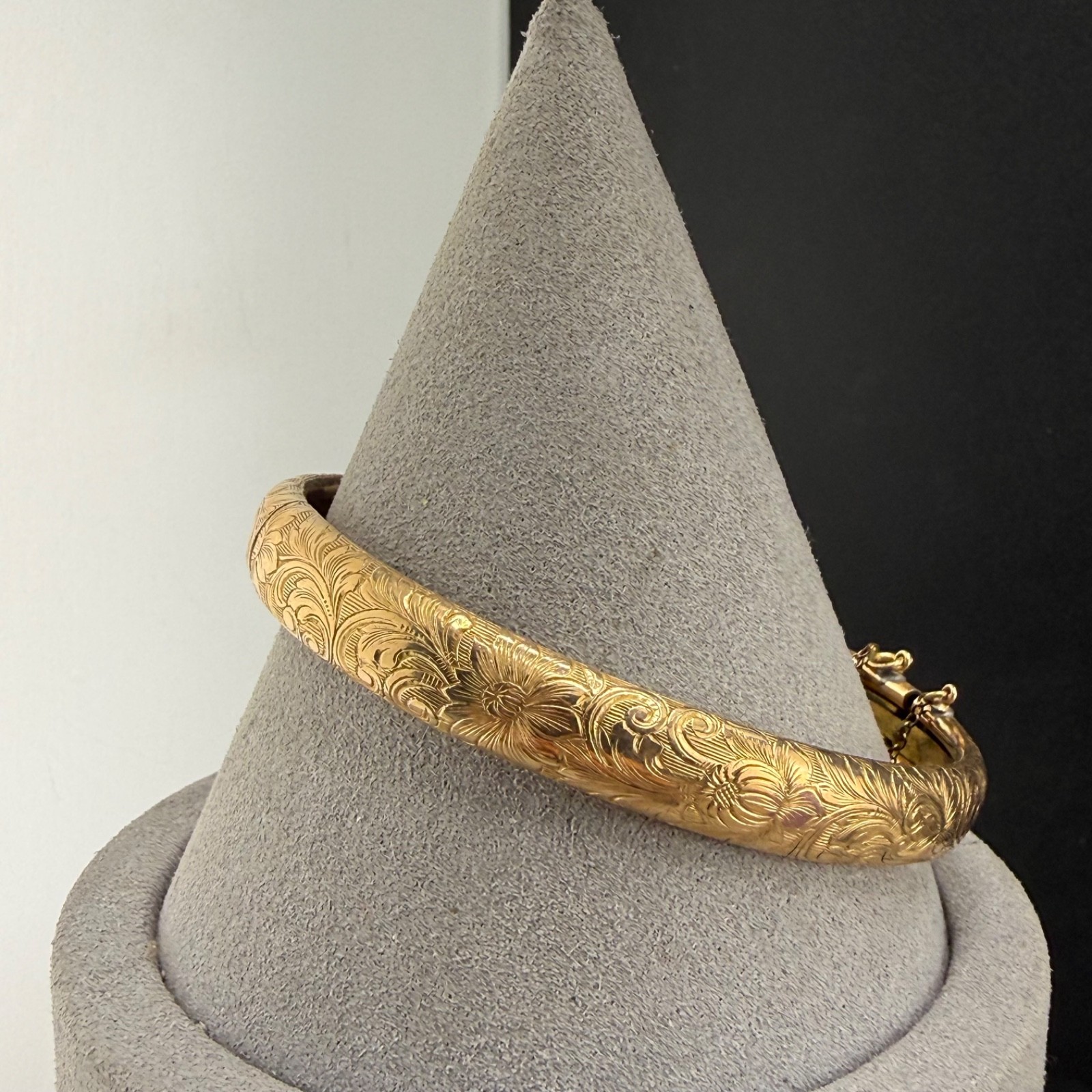 Vintage Bangle Bracelet Embossed Gold Tone Hinged 7”