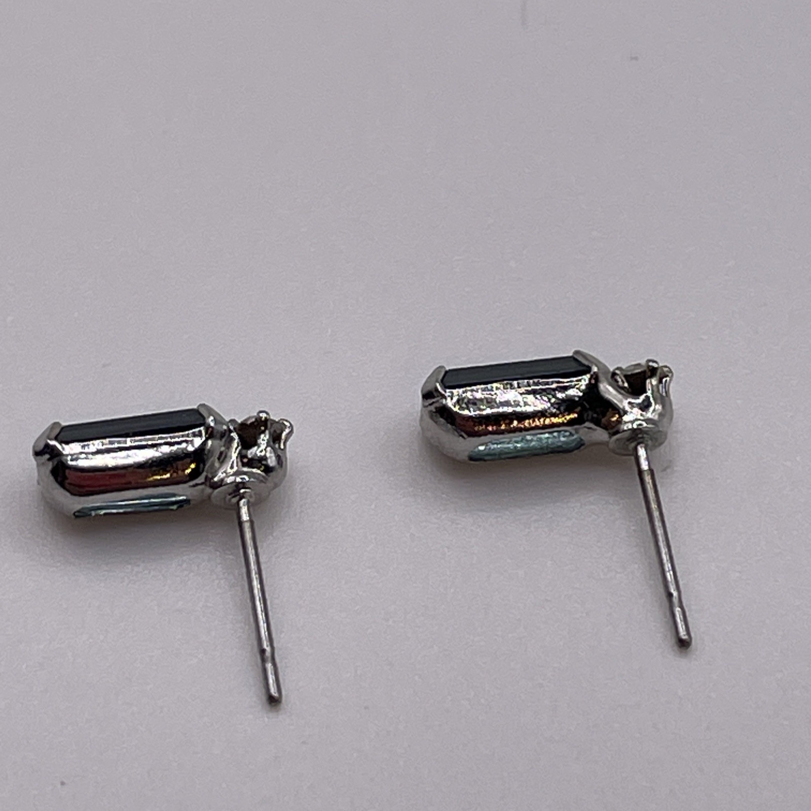 Earrings Vintage Rhinestone Blue Gem Style Silver Tone Metal Stud Jewelry
