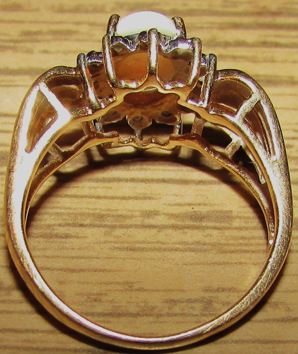 VINTAGE 14K GOLD, OPAL, & DIAMOND CLUSTER RING, 2.7 grams, SIZE 5, SIGNED BJ