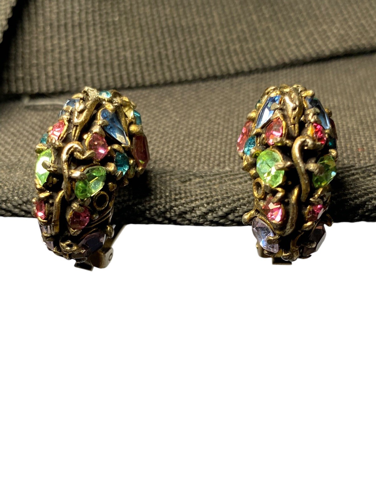 Vintage Hollycraft Multi Color Rhinestone Earrings Clip-on Silver tone Pastels