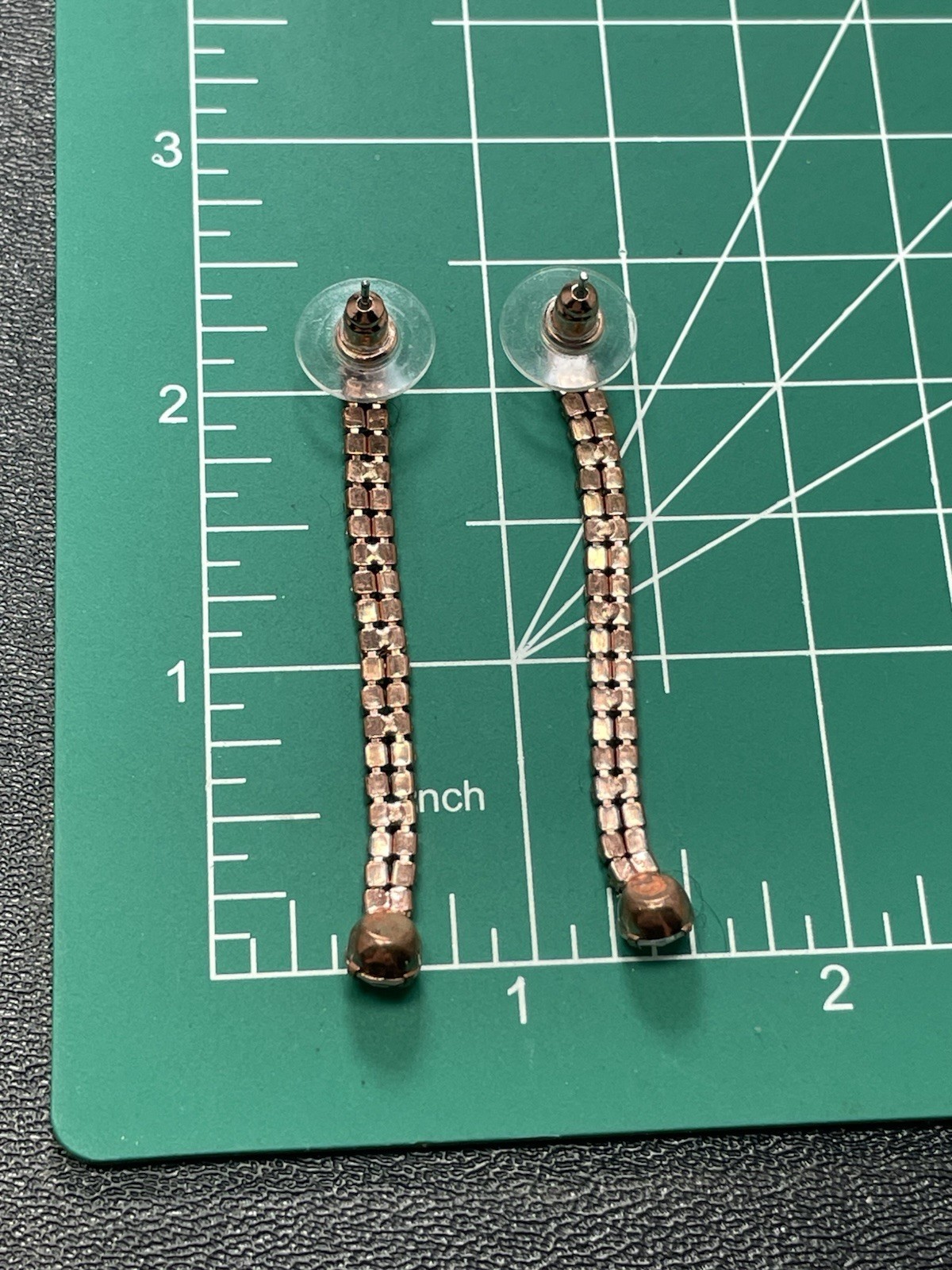 Vintage 2.4” Crystal Rhinestone Rose Gold Colored Metal Dangle Earrings