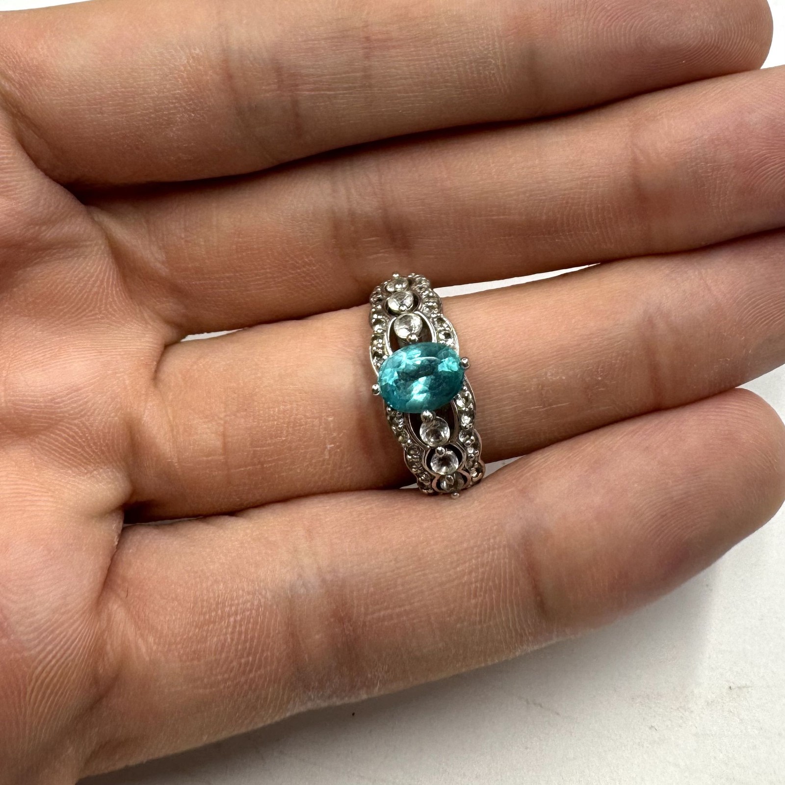 VTG Sterling Silver 925 Blue & White Gemstone Scalloped Design Ring Size 7