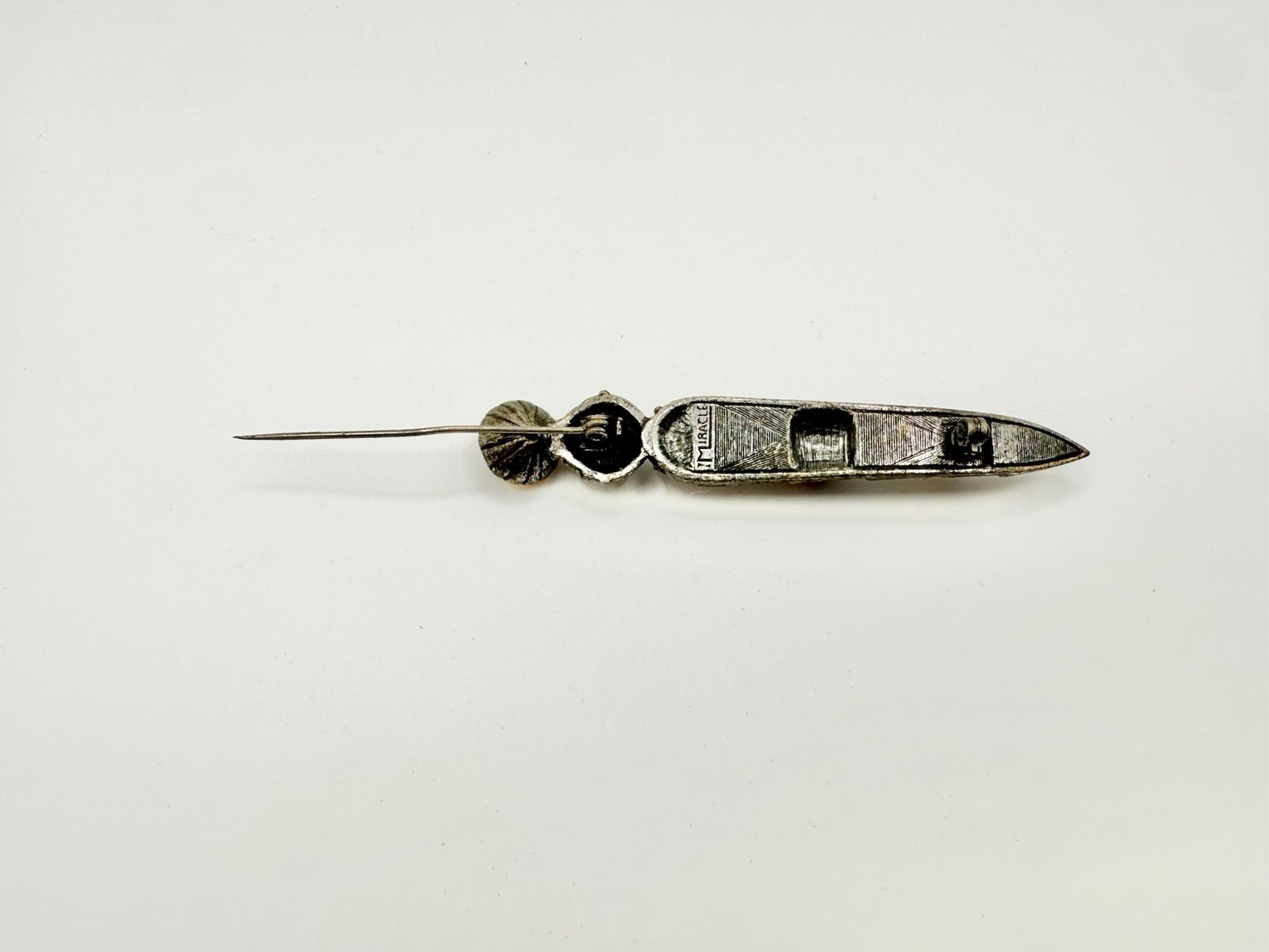 Vintage Miracle Scottish Sgian Dubh Brooch – Celtic Dagger Pin, Faux Agate/Glass