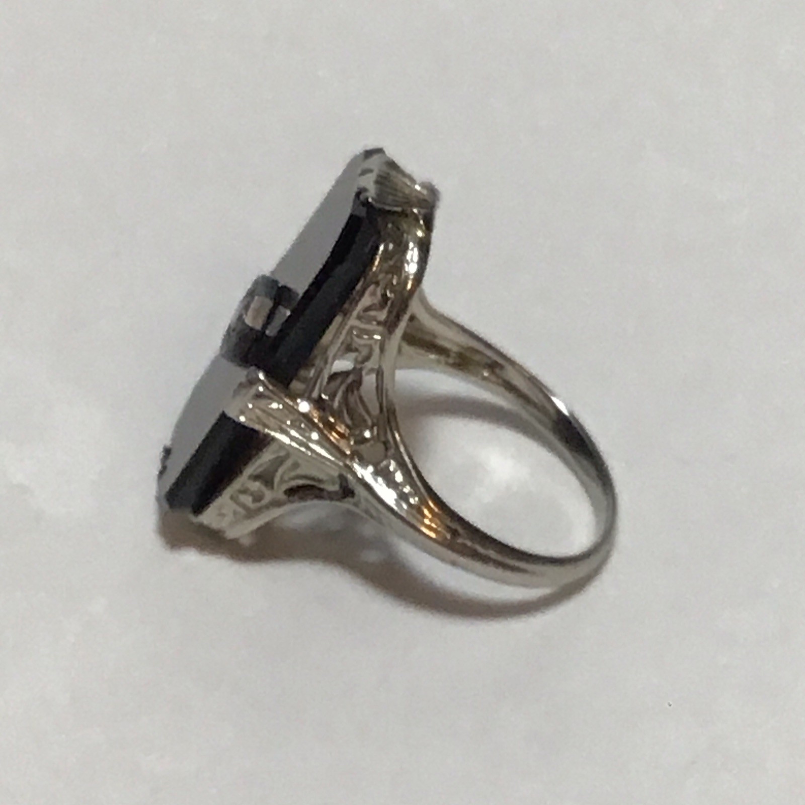 Vintage Art Deco 14k White Gold Filigree Onyx Diamond Ring Size 3.75 Pinky?