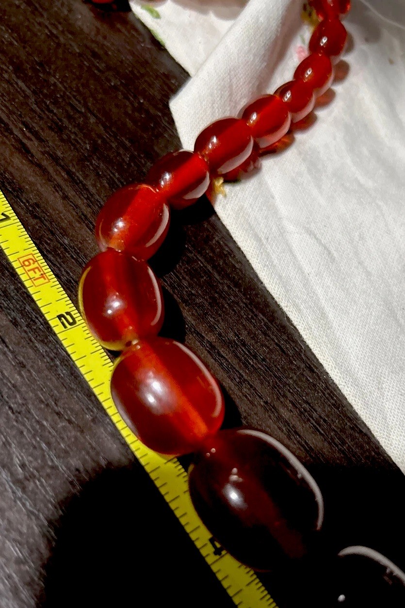 VINTAGE 64g GORGEOUS BAKELITE CHERRY AMBER TRANSLUCENT BEADS 21” NECKLACE Test