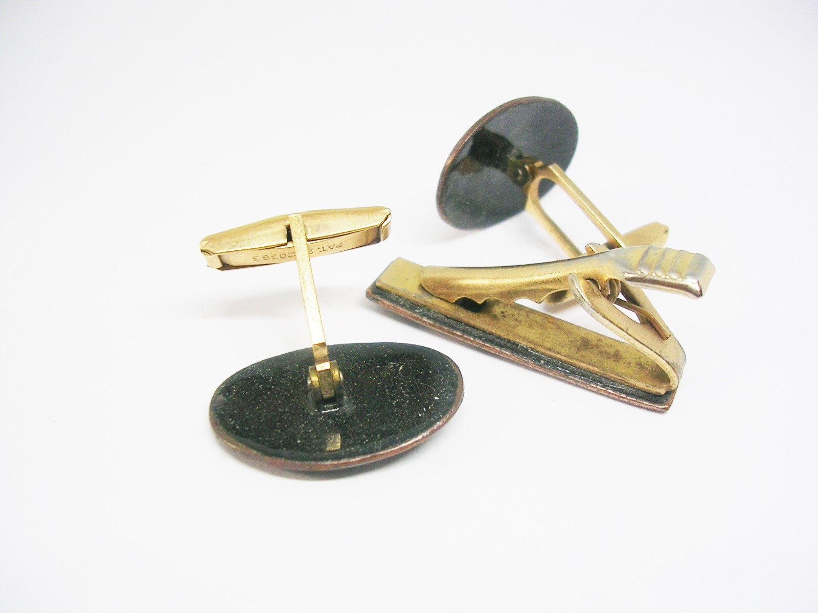 Cuff Links Tie Clip Set vintage green Enamel Cuff Links matching Tie Bar