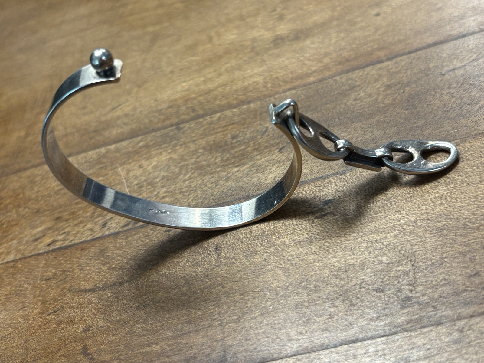 Vintage Sterling Silver and Lapis Inlay Bangle Bracelet 6 1/4 in 16 cm diameter