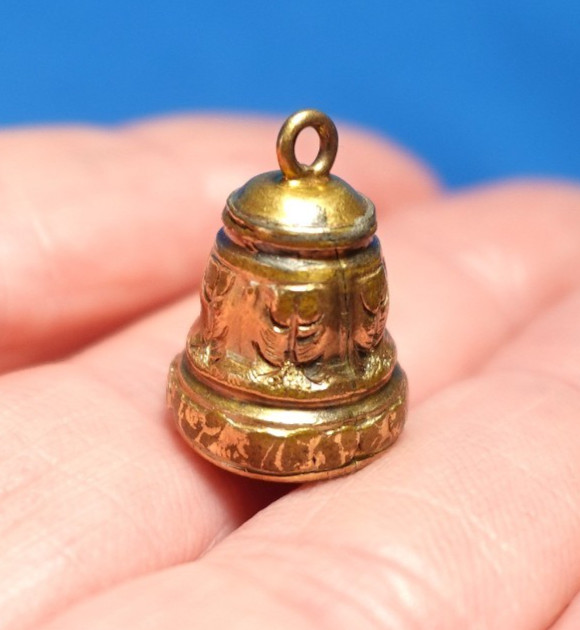 GOLD FILLED CLEAR GLASS CHARM FOB PENDANT VICTORIAN 3.1 GRAMS J-654
