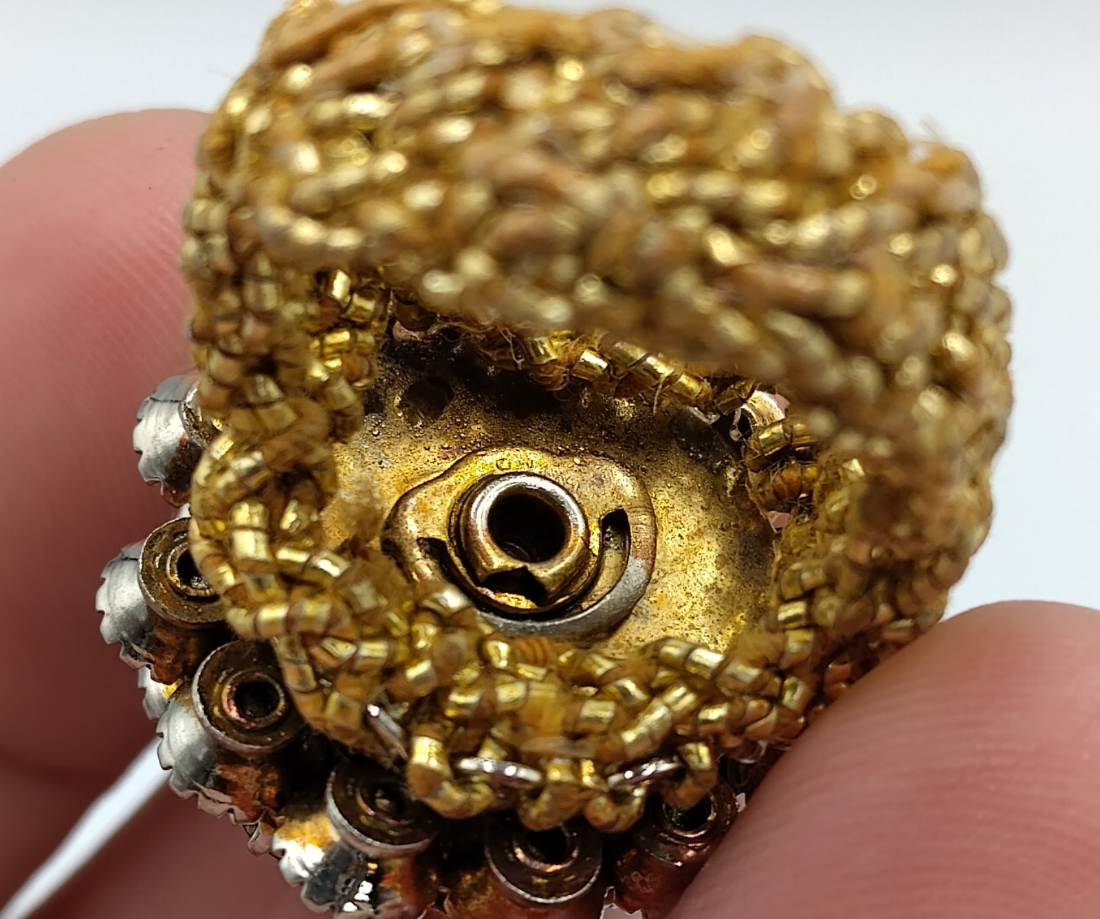 Vintage Dome Ring Green Rhinestone with Woven Stretch Golden Band