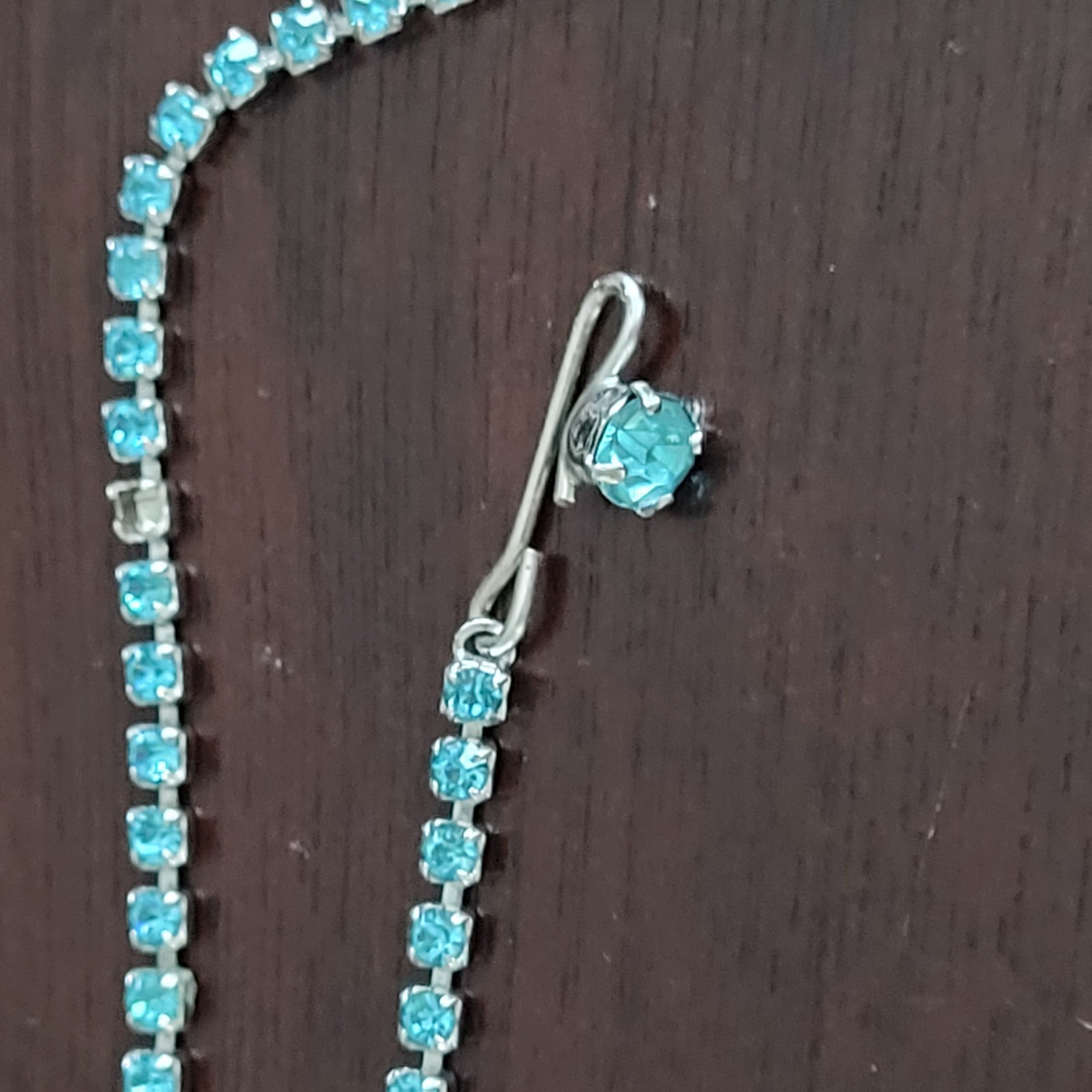 Vtg Art Nouveau Light Blue Aquamarine Teal Rhinestone Dangle Fringe Necklace 15″
