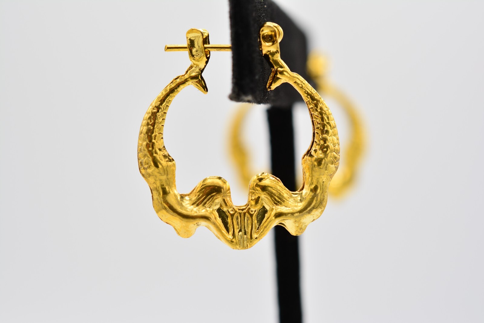 Vintage Hoop Earrings Kissing Mermaids Gold Lightweight Metal NOS 1980s BinA1