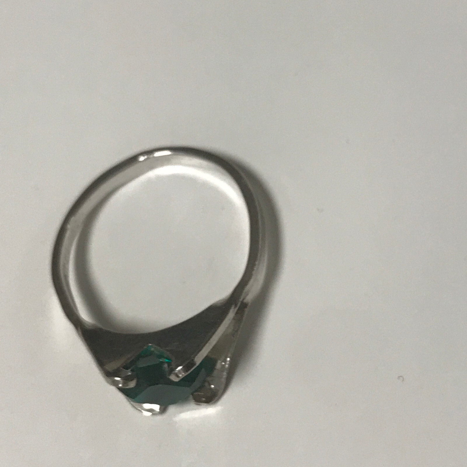 Vintage Simulated Emerald Stamped 18k HGE Ring Size 3 May Birth Stone Green
