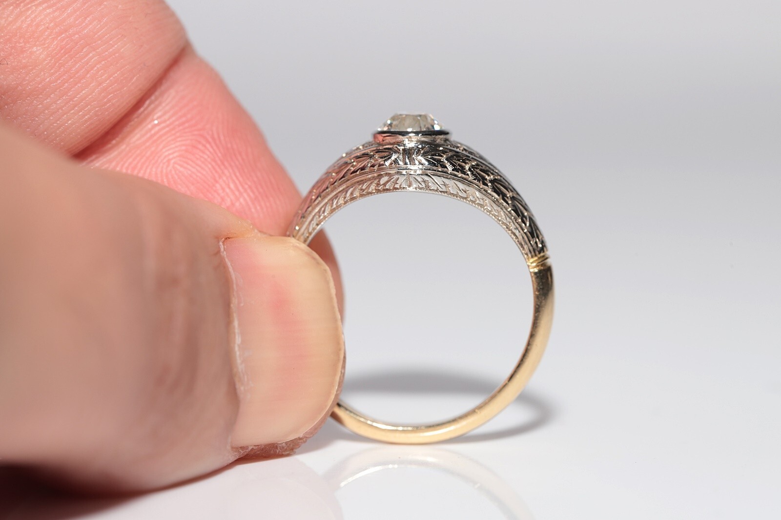 Antique Circa 1920s Art Deco 18k Gold Natural Diamond Decorated Solitaire Ring