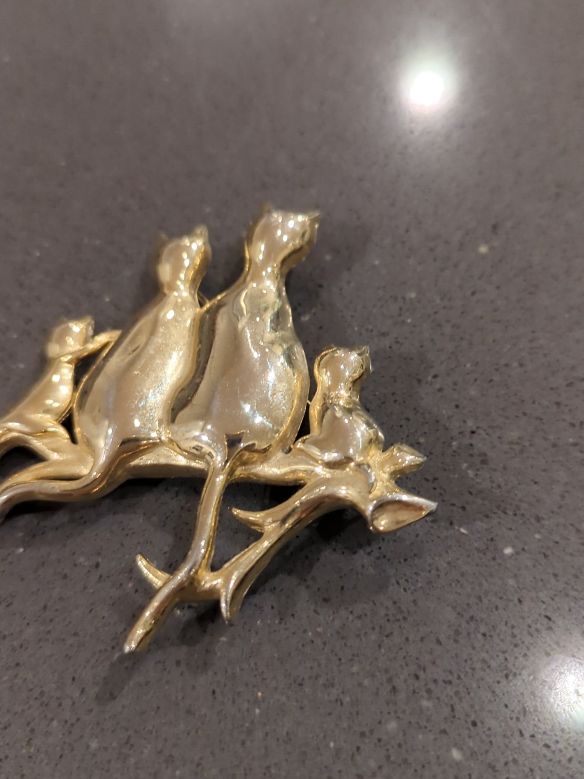 Cats on Limb Womens Gold Tone Brooch/Pin Signed By MJENT 3.5” W X 3.5”H K52