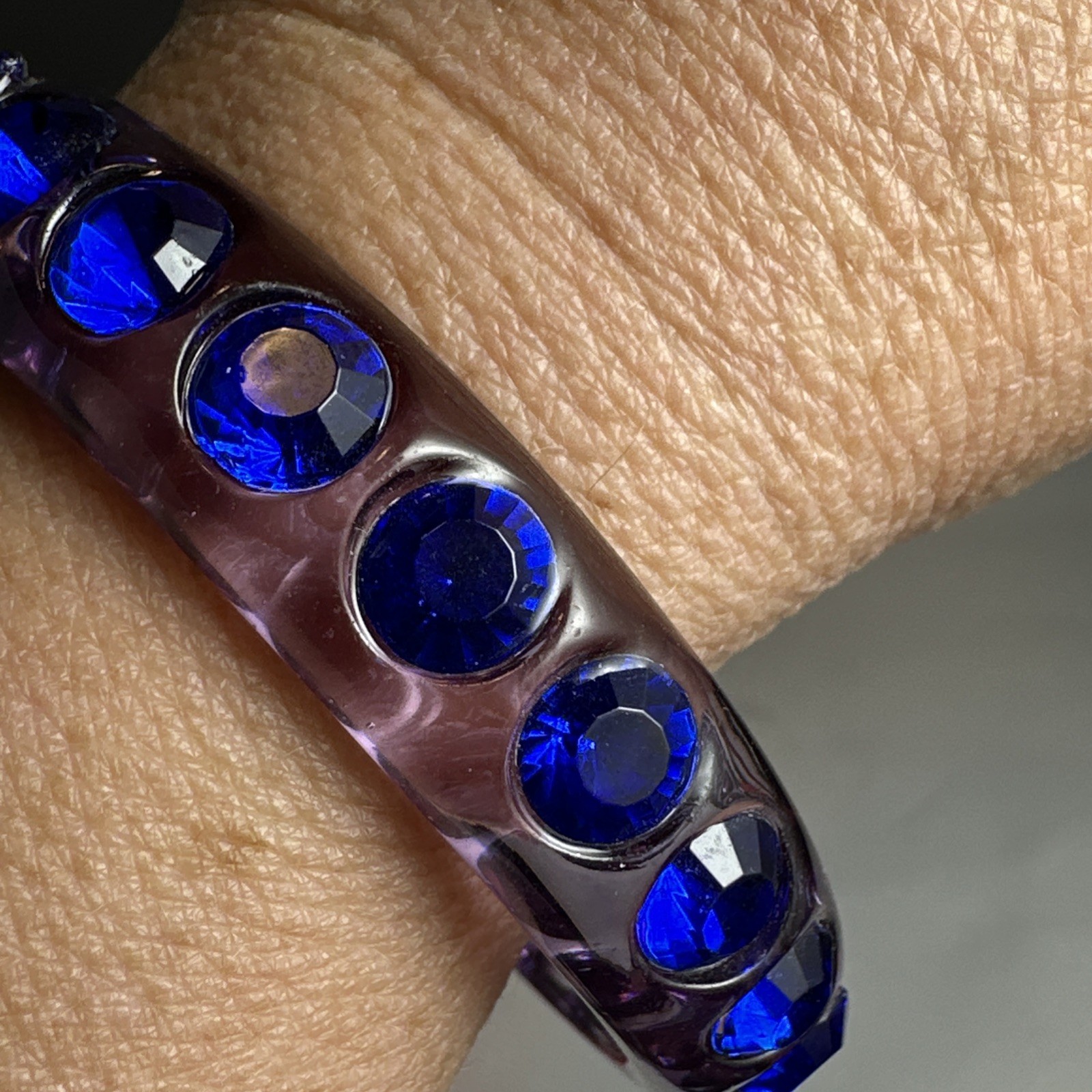 Vintage blue and purple blue lucite bangle bracelet