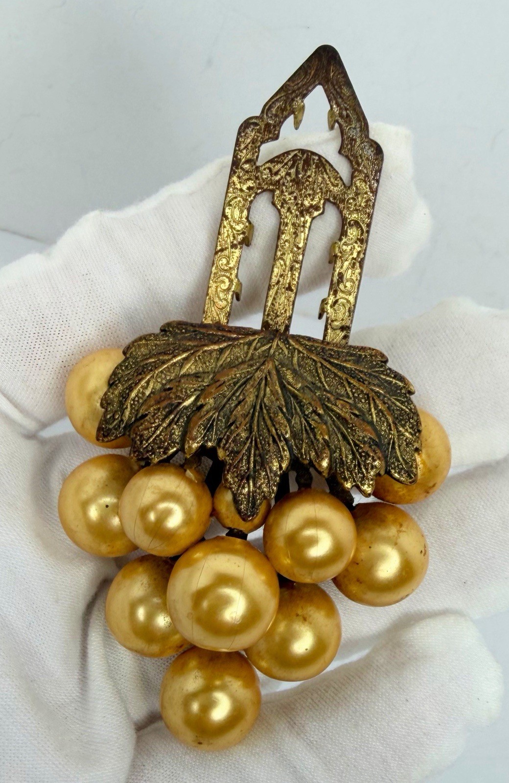 Vintage LARGE 2” Gold Tone Bunch Of Grapes Faux Pearl Antique Fur Clip 1930s