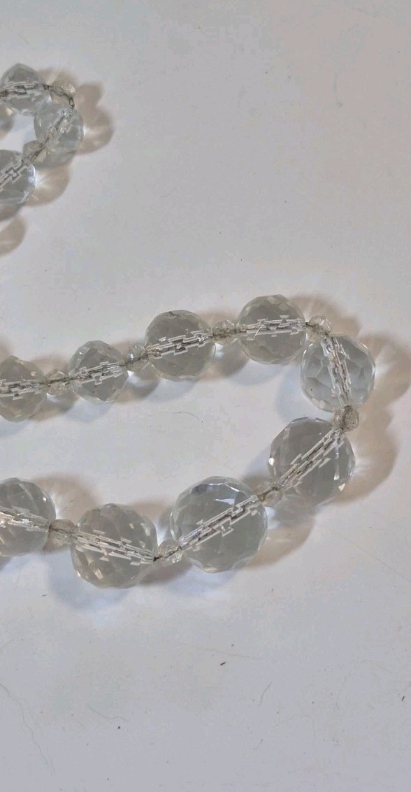 Unbranded Vintage Rock Crystal Graduated (4-14mm) Bead Necklace 16″ Length