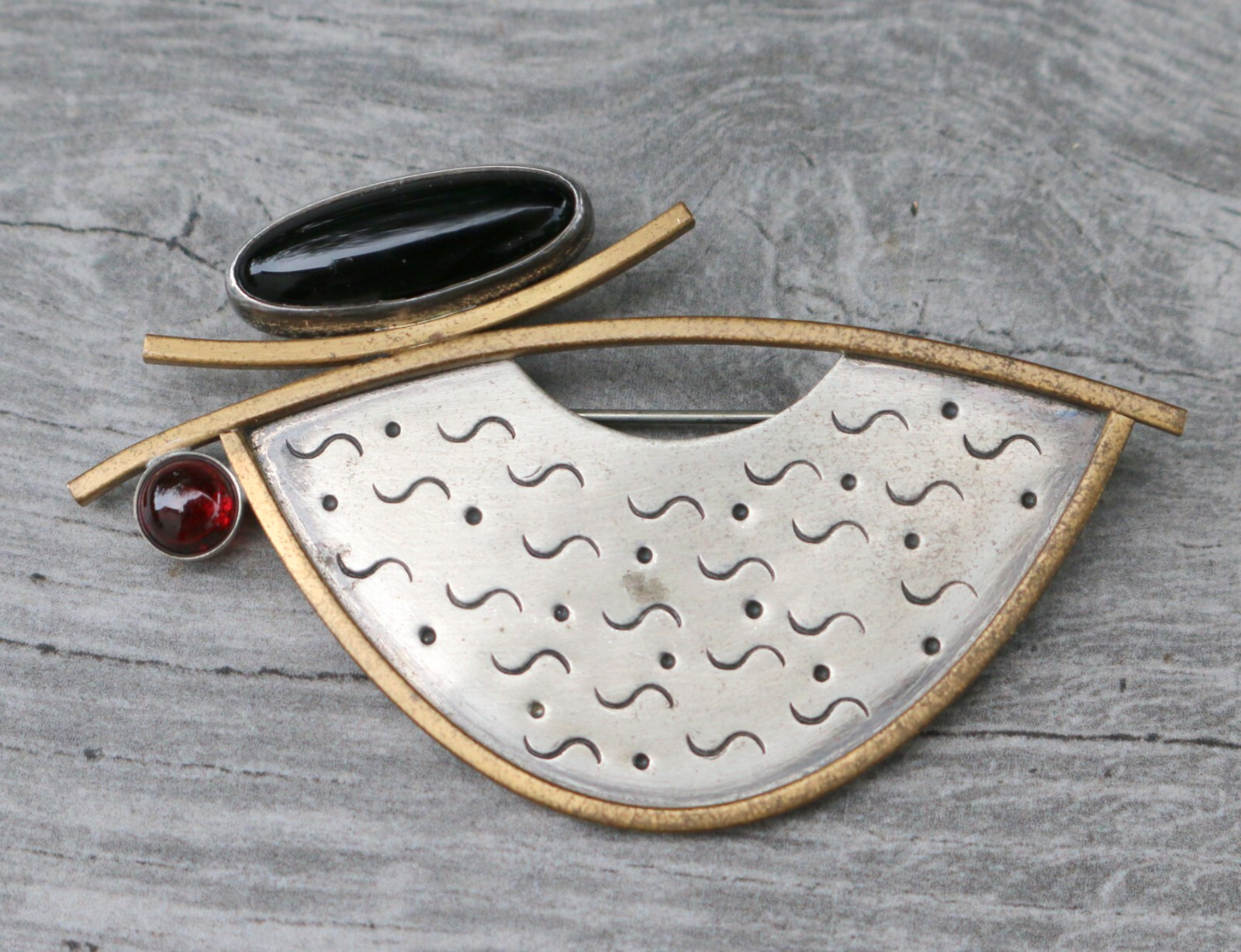 VTG Modernist Deborah CLOSE Sterling Mixed Metal Garnet Cabochon Onyx Pin Brooch