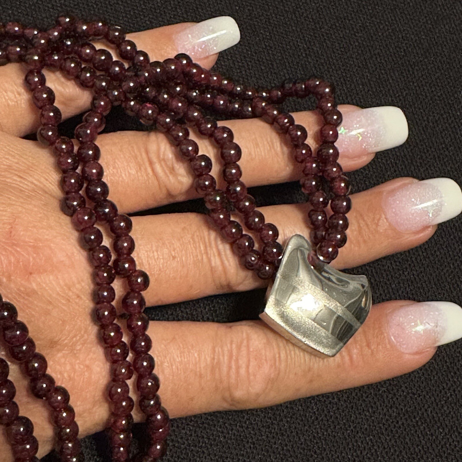 ARTISAN MADE ESTATE STERLING SILVER & GARNET BEAD DESIGN NECKLACE 19 3/4” LONG