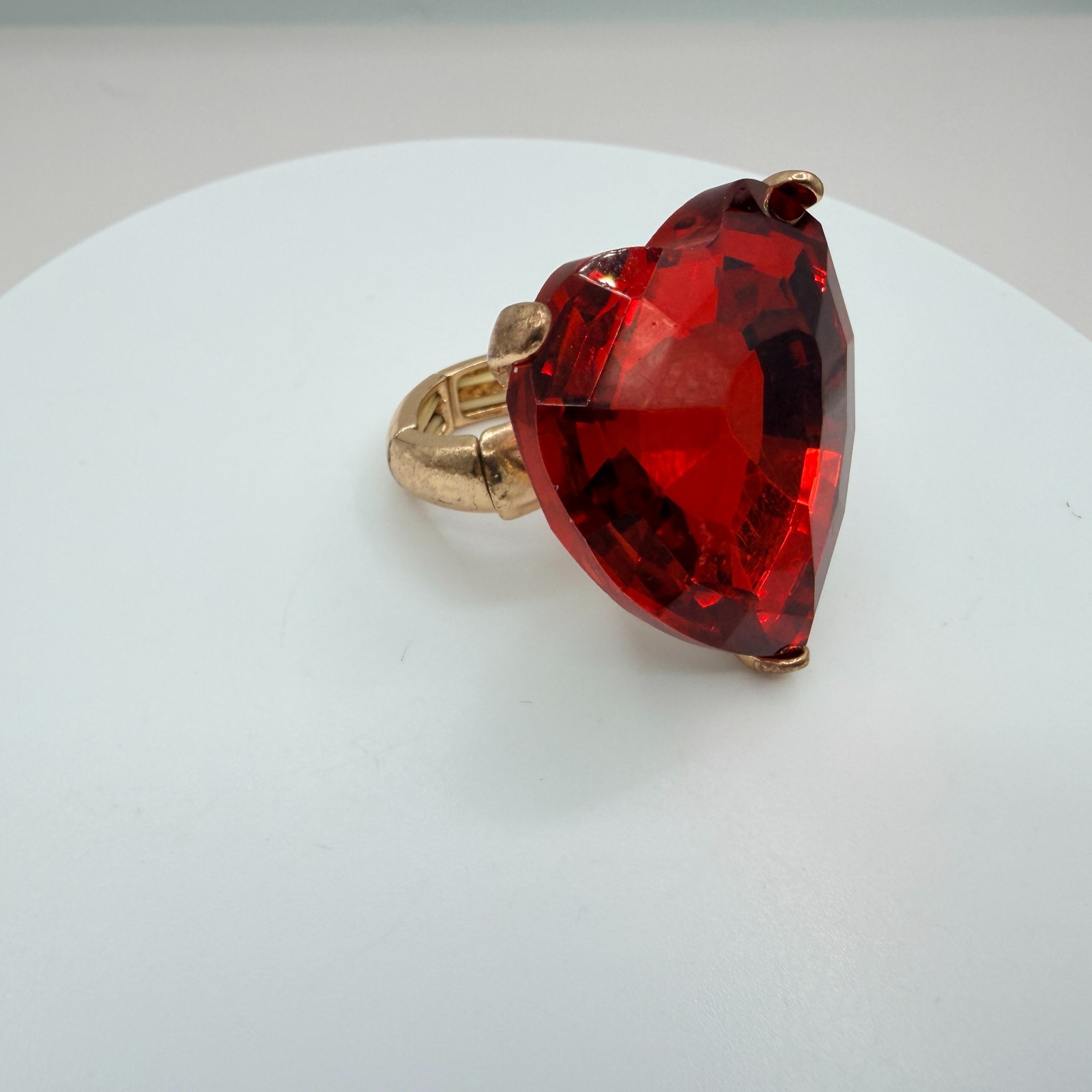 Vintage Gold Tone Red Crystal Heart Jewelry Set Ring Bracelet Post Stud Earrings