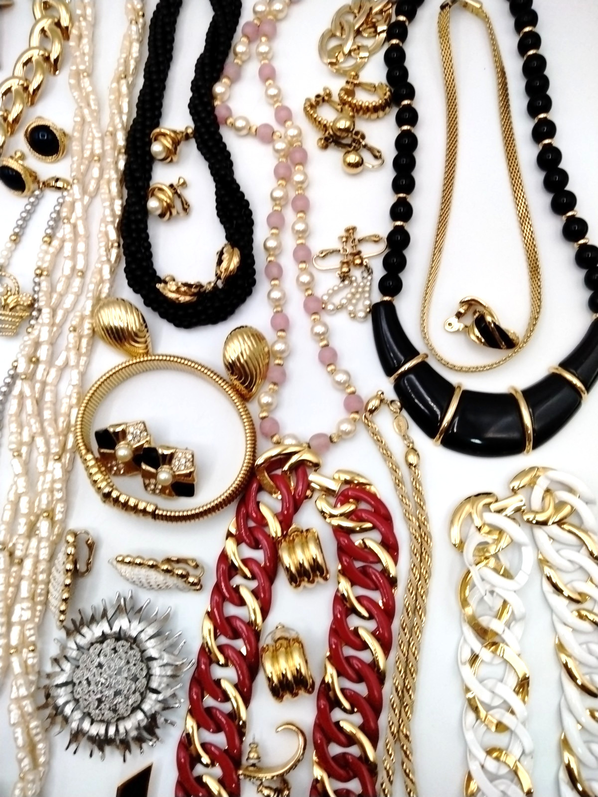 Vintage Jewelry Lot Coro Trifari Monet Sarah Coventry Necklace Earring Brooch