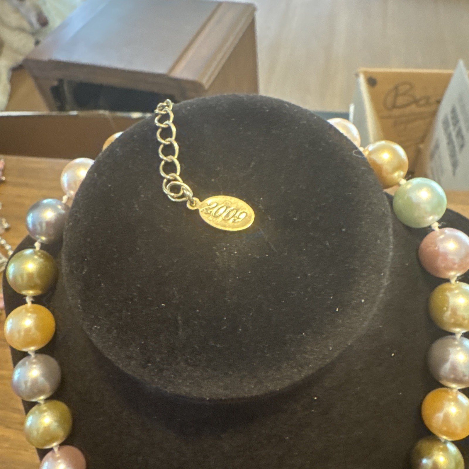 Vintage Kenneth Jay Lane Faux Pastel Multi-Color Pearl Necklace – 18″ 2/2