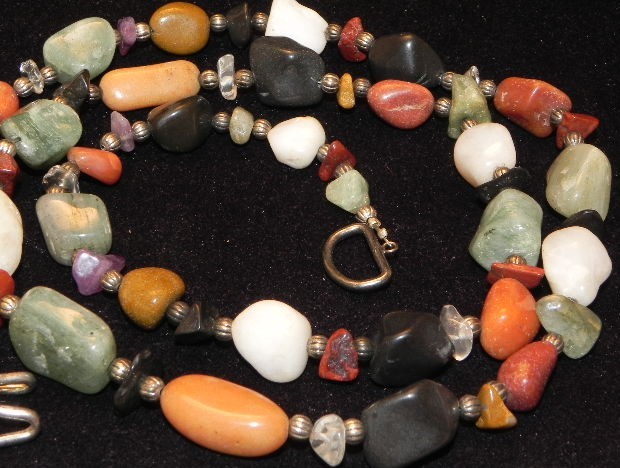 Vintage Natural Polished Agate Quartz Amethyst Stone Bead 30.5″ Necklace Boho