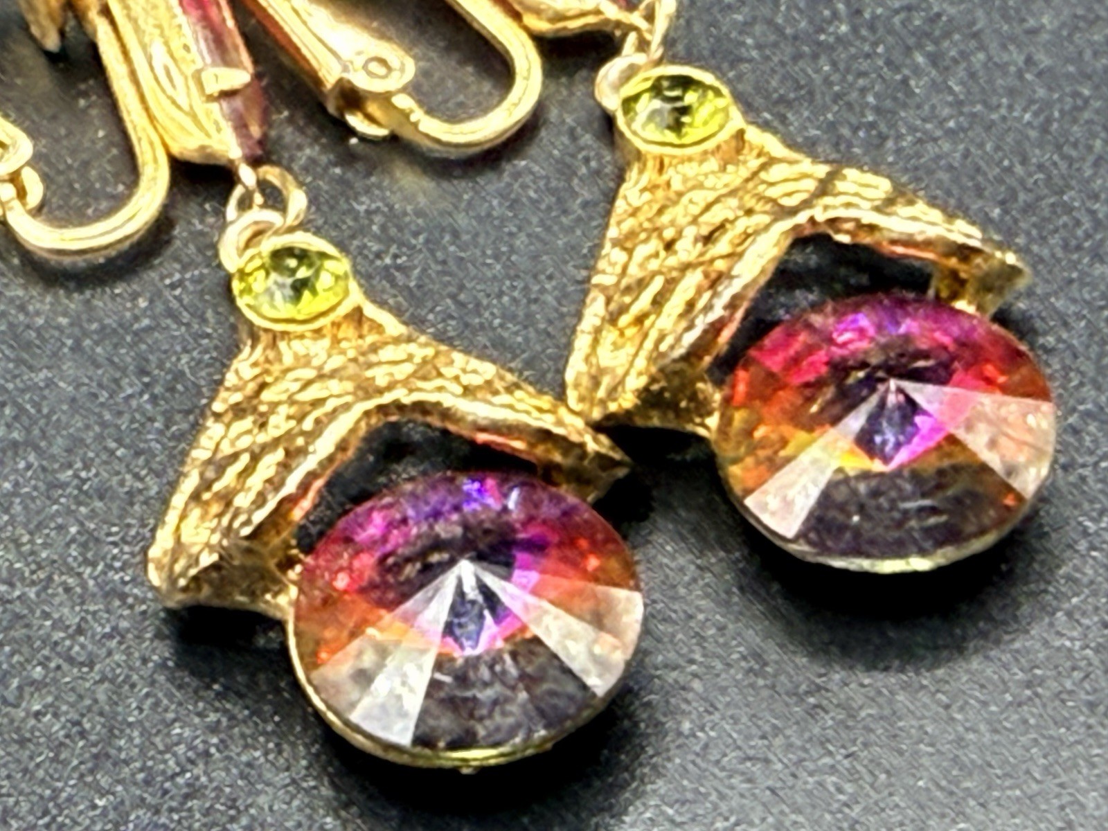 Vintage Lime Green Enamel Clip On Earrings Rhinestone Gold Tone Estate AB