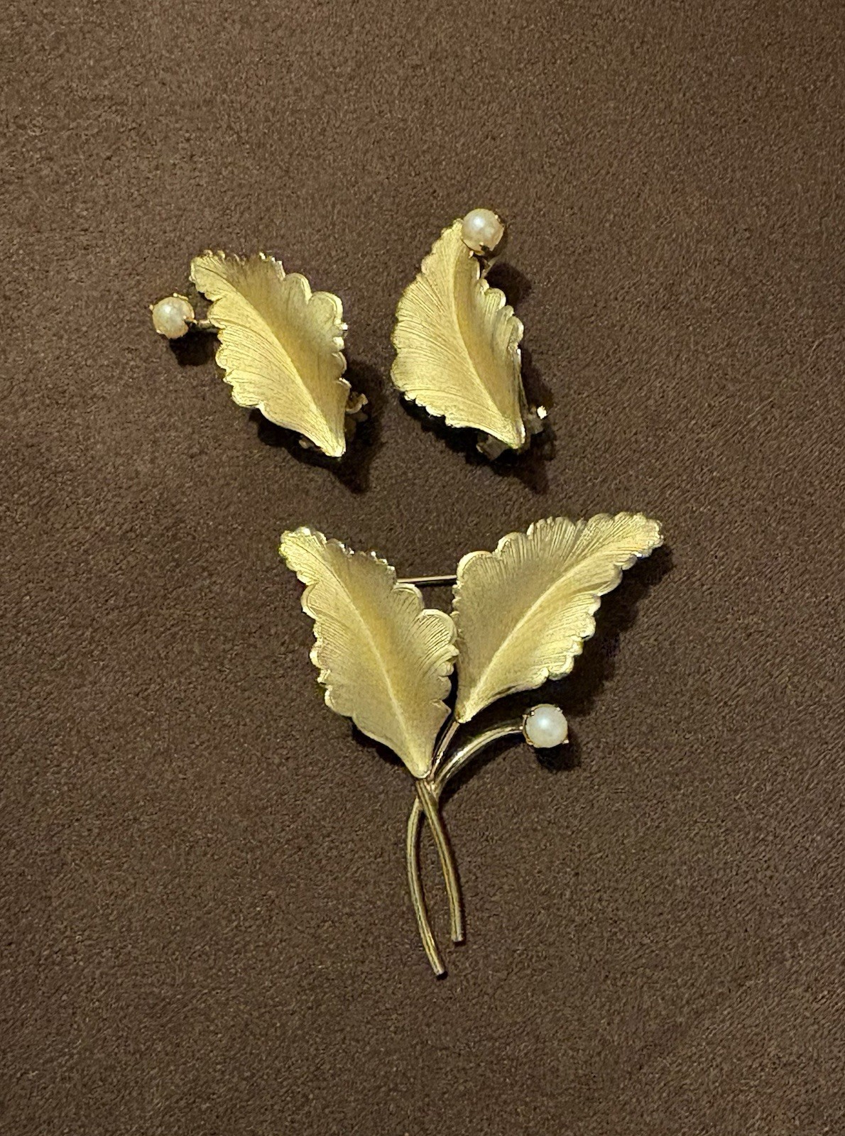Vintage Signed C.R. Co. Charles Reis 12K GF Leaf/Pearl Brooch/Earring Set