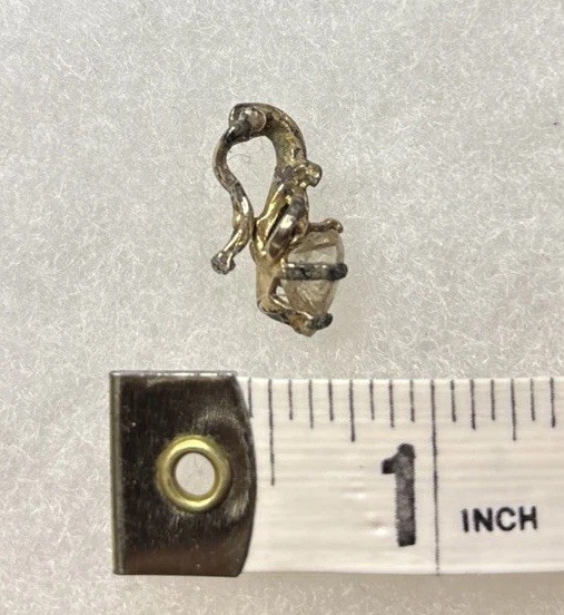 Lovely Vintage Old Fashioned Heart Shaped Solitaire Necklace Pendant