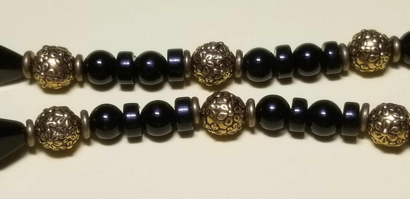 Vintage Black & Gold Beaded Necklace with Foil Art Bead Accent Toggle Closure