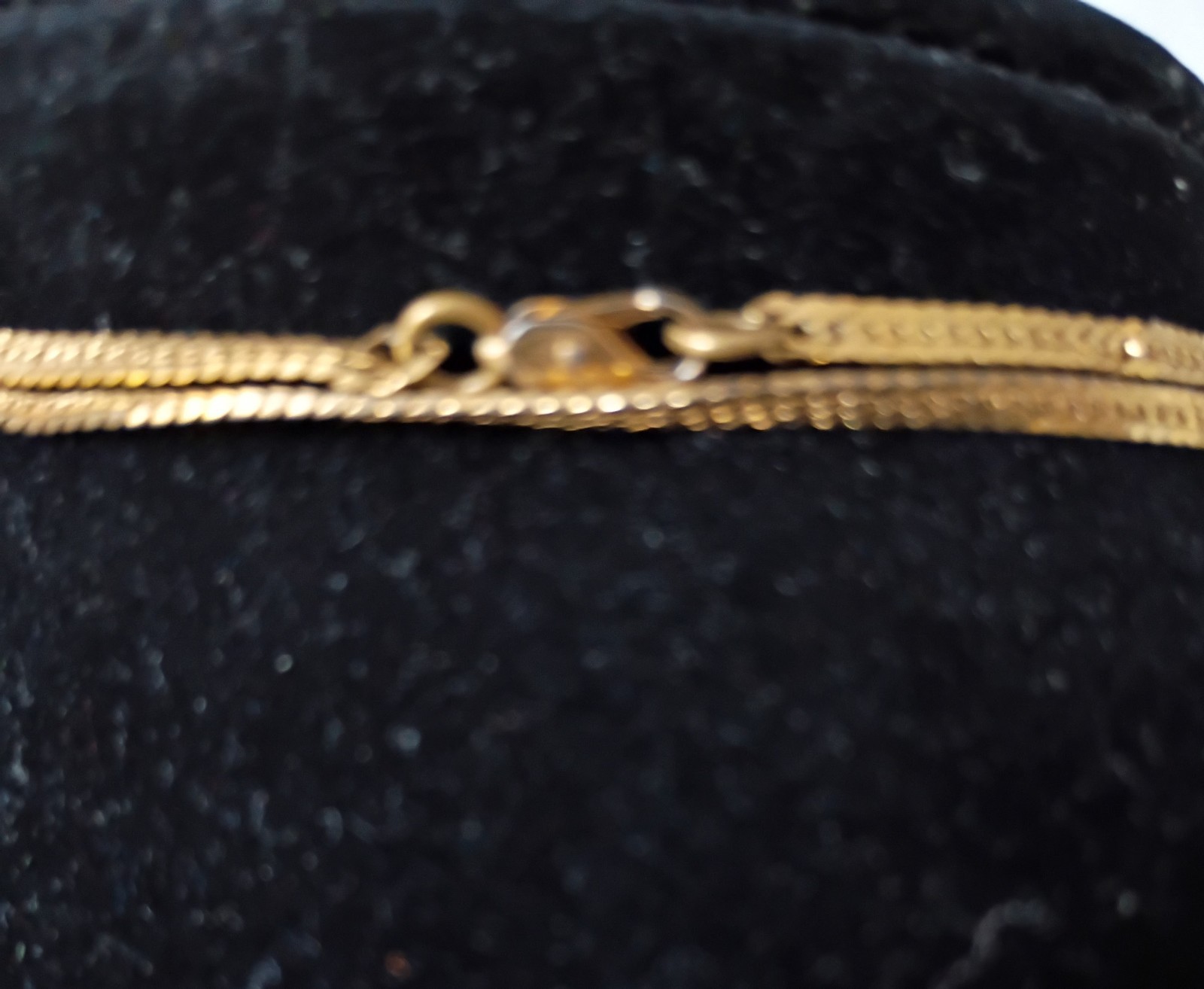 Vintage Jewelry Gold Tone Rope Knot and Tassel Necklace (38″)