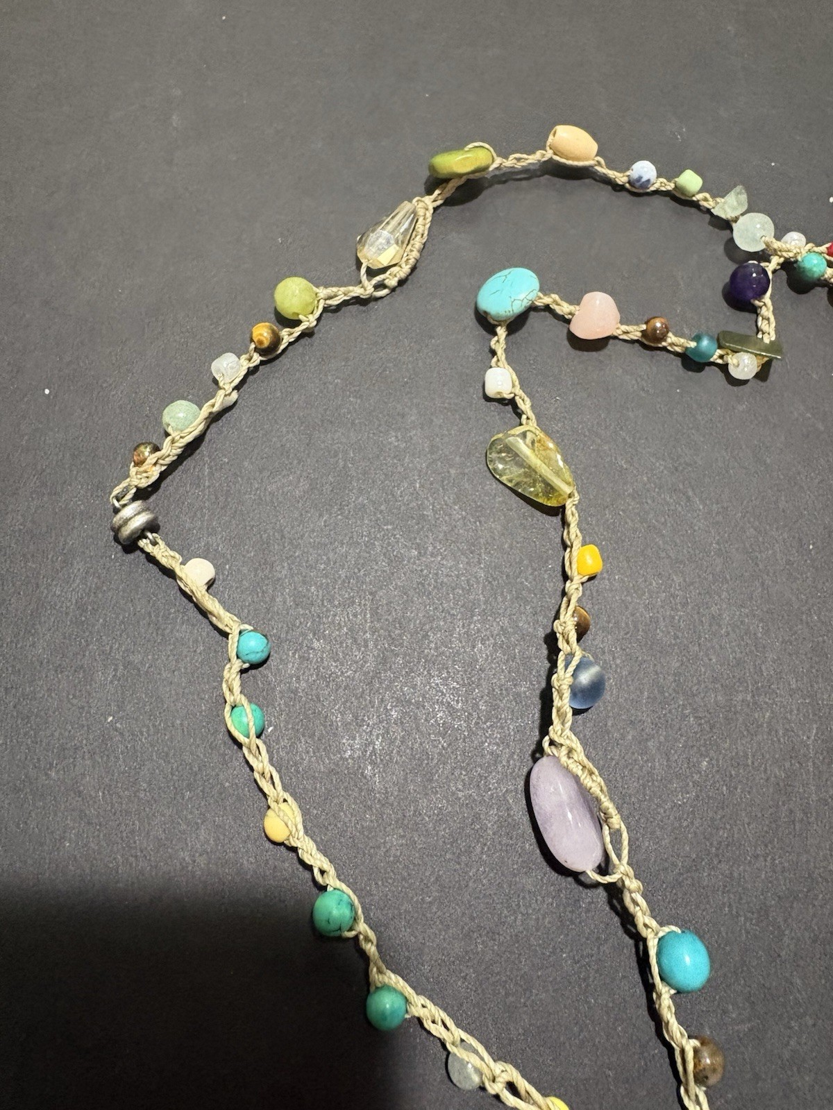VTG HANDMADE BOHEMIAN STYLE HEMP CORD NECKLACE WITH NATURAL GEMSTONES 40″