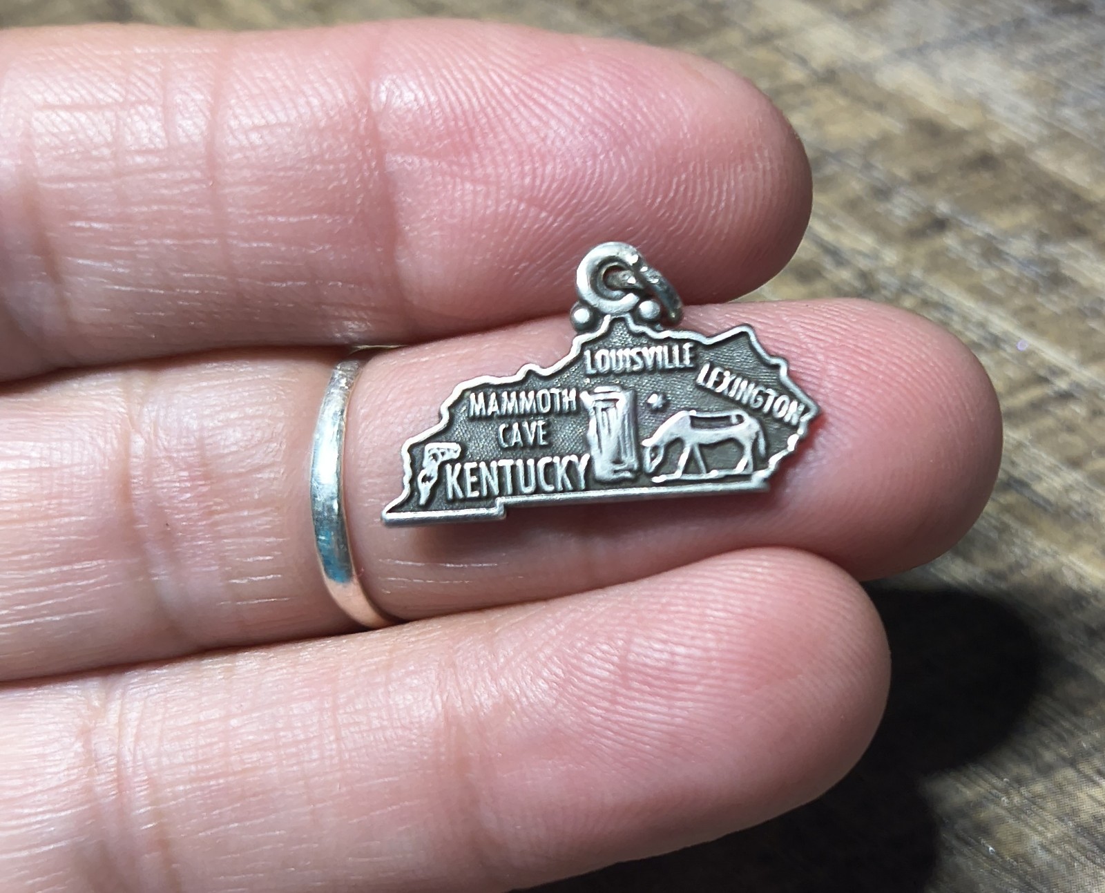 Vintage Kentucky State Shaped Charm