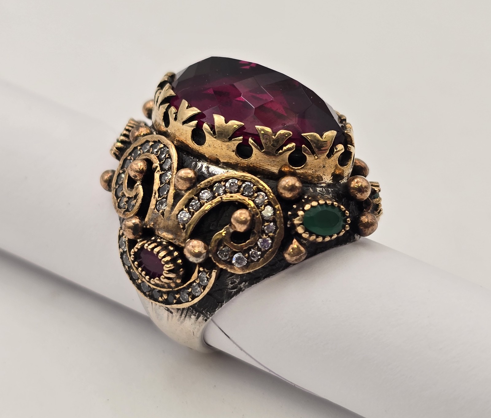 Vintage High Quality Costume Jewelry Ring Stamped 925 Size 8-1/4 Metal Gemstone