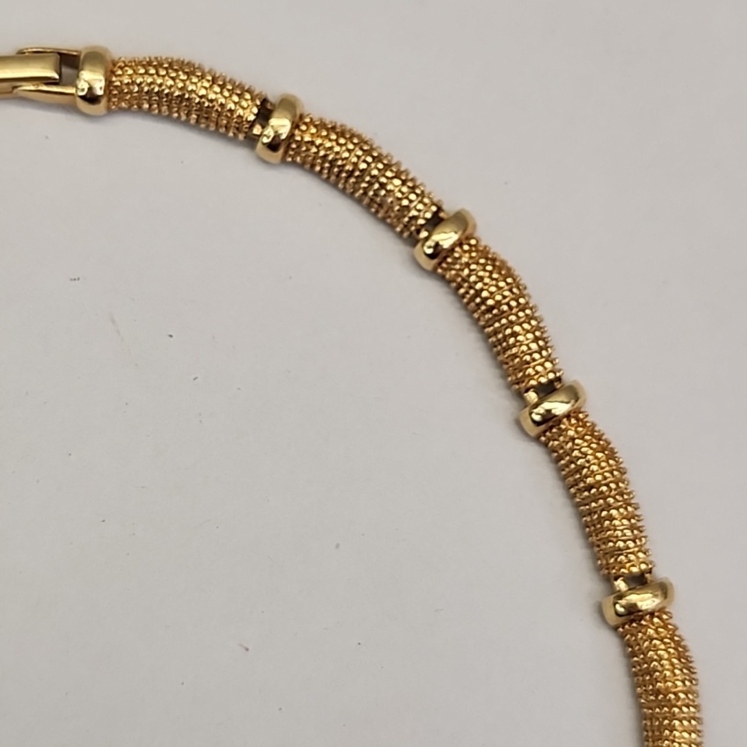Vintage Avon Necklace Choker Pebbled Gold Tone Links 16.5″
