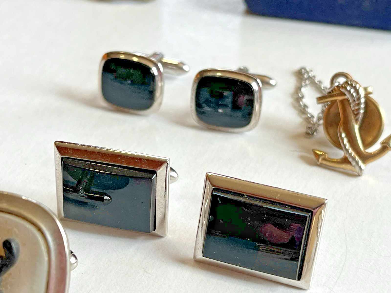 Vintage Lot Men’s Jewelry Cuff Links Tie Tacks Clips Ring Jade Tiger Eye Pistols